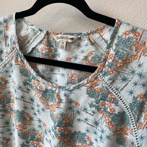 🐸TOAD&CO🐸 Top - Picture 2 of 5